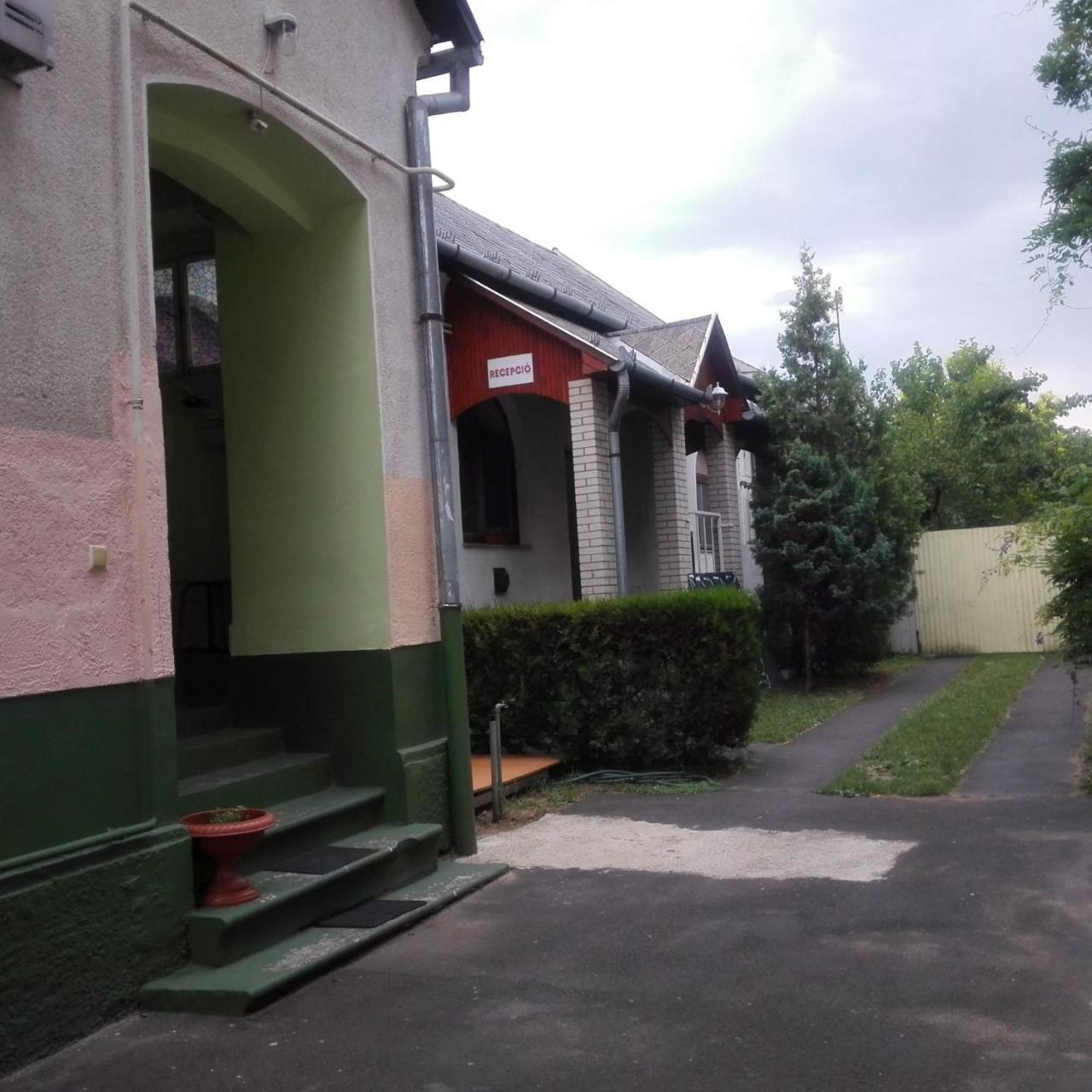 Stella * Debrecen